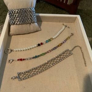 Costume Jewlrey Women’s Bracelets Lot of 4